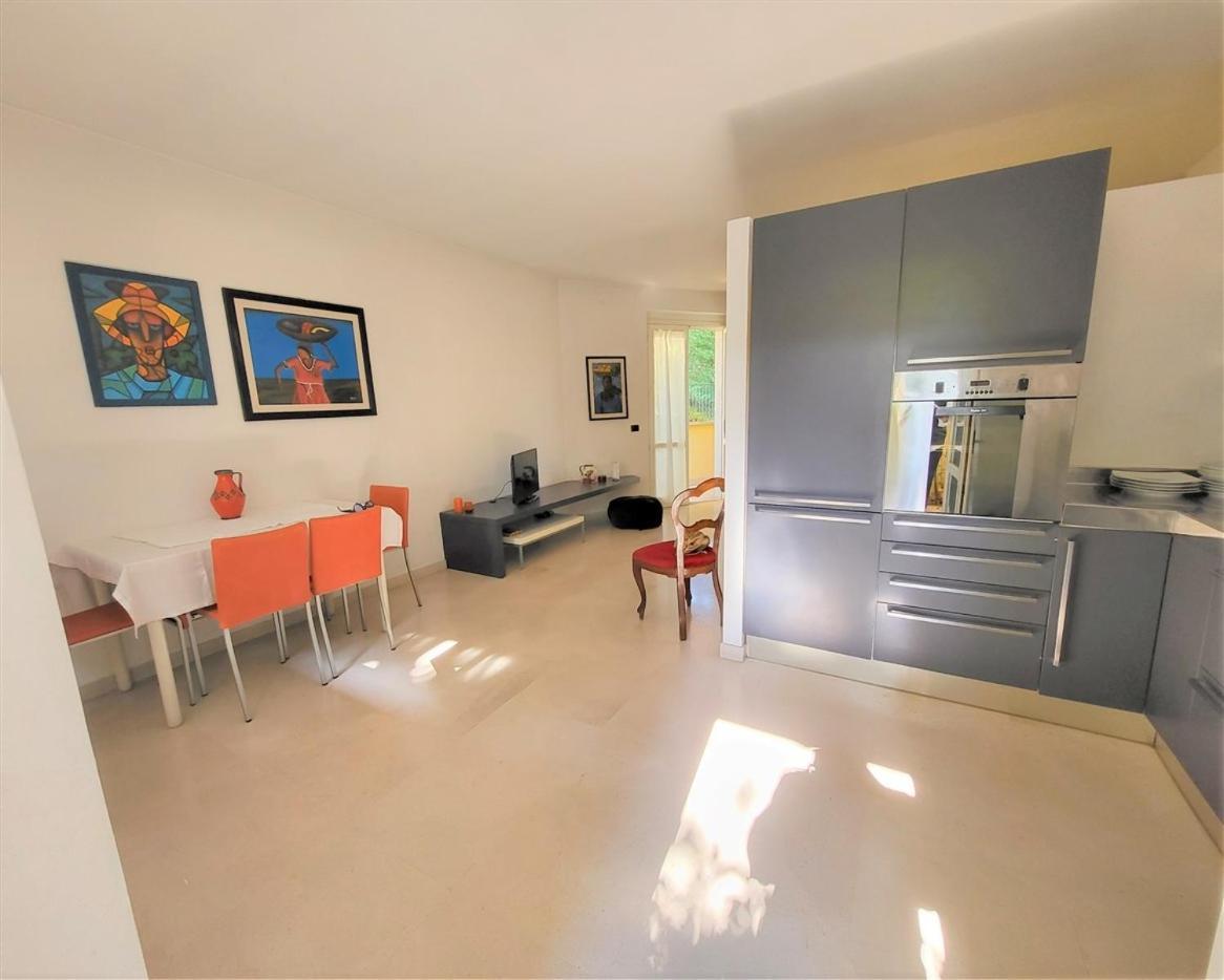 Il Viale Apartment Massa  Room photo